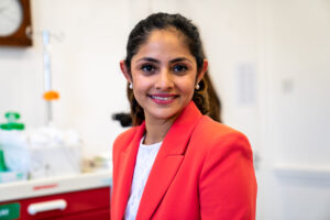 Dr Manvi Sobti Oculoplastic and Cataract surgery